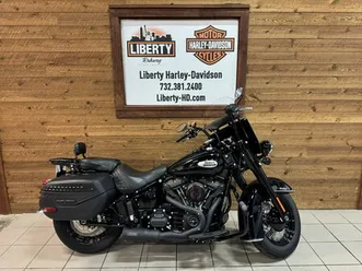 2024 harley-davidson® heritage classic vivid black - black finish flhcs