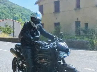 speed triple rs 1050