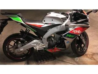 moto aprilia rs4 125
