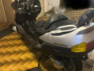 scooter monarch 125 toute pièces