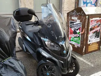 je vends un mp3 400 scooter