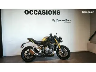 triumph speed triple 1200 rs