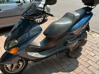 yamaha yp125d,majesty 125 ccm.