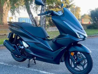 honda pcx125 deluxe abs garantie constructeur 10/02/2031