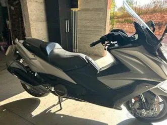 kymco ak 550 - 2018 solo 6000 km