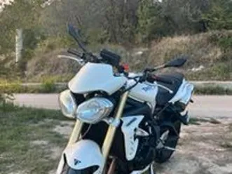 triumph street triple 675
