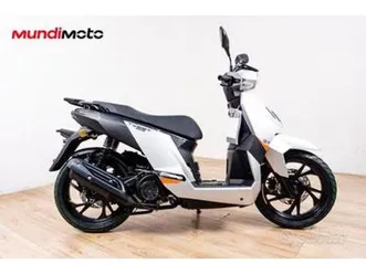 peugeot tweet 125 gt abs - 2025