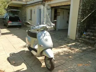 piaggio vespa 125 et4 - 2004
