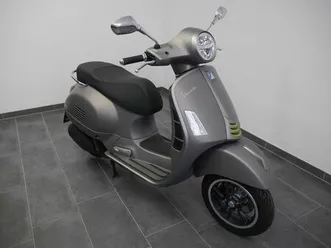 vespa gts 125 super tech // keyless
