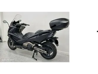 kymco ak 550 - année 2021 - excellent état - 18 400 km