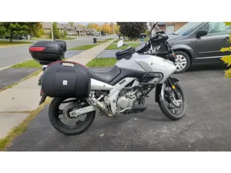 fantastic v-strom 1000 cc for touring anywhere in the world