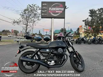 2022 moto guzzi v7 stone e5