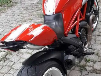 ducati diavel 1200 rosso