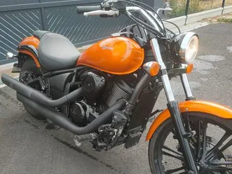 très belle moto kawasaki 900 vn