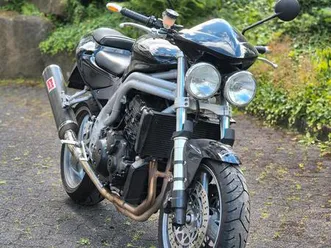 triumph speed tripe 955