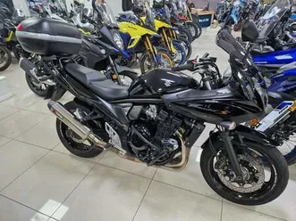 suzuki gsf650s in black