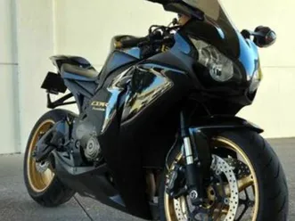 cbr 1000 rr 2009 impecável e pronta a rolar são domingos de rana