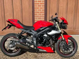 used triumph street triple 675 for sale in westerham