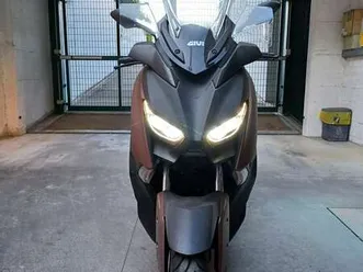 yamaha x-max 300 touring bronzo