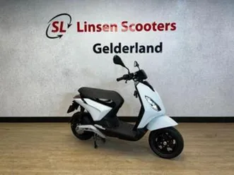 piaggio one 25 km/h wit 2024 — scooters | piaggio — marktplaats