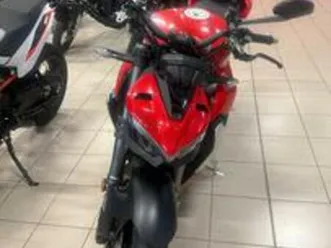 ducati streetfighter v2