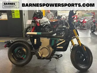 2024 bmw ce 02 cosmic black 2