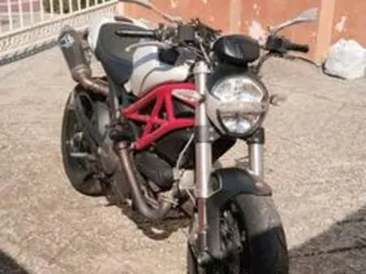 ducati - monster 796