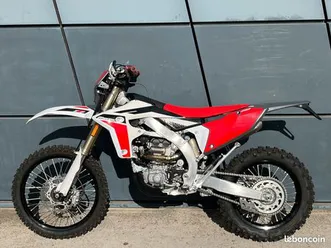 fantic 250 xef neuve + ligne akrapovic - (130/mois)