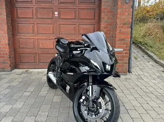 yamaha r7 a2