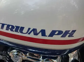 2011 triumph thunderbird 1600 mint