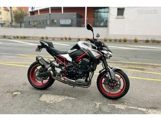 superbe kawasaki z900 a2 du 04/2023 révisée et garantie 04/2027