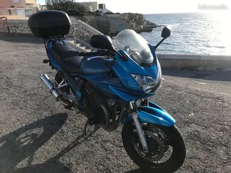 moto suzuki bandit 650 s