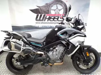 2024 cf moto 800 mt sport with only 1639 miles from new