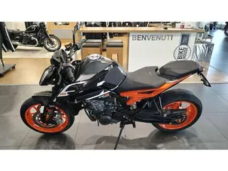 vendo ktm 890 duke gp (2022 - 23) usata a varese (codice 9846602) - moto.it