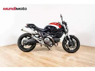 ducati monster 696