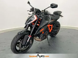 ktm 1290 super duke r