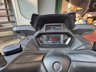 yamaha xmax 300 tech max 2023 - l'icona d