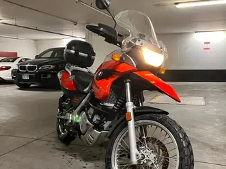 bmw f650gs and topcase