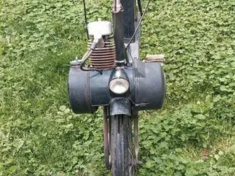solex 1700 roulant et fonctionnel moteur ok facture de 280 à l appui. vélo solex 400 euros