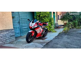 honda-cbr1000rr-fireblade