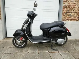 ② vespa gts 125 noir - 2014