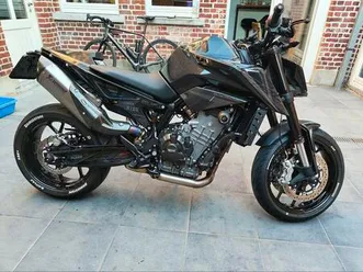 ② ktm duke 790 . 2020