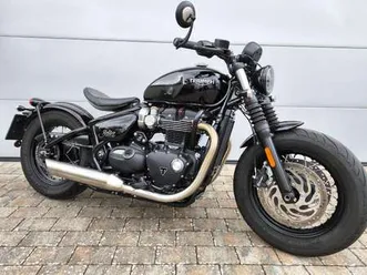 triumph bonneville bobber