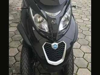 piaggio mp3 500