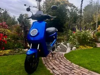 niu elektrische scooter mqi+ 45 blauw lite — scooters | peugeot — marktplaats
