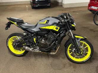 yamaha mt-07, top zustand, a2-tauglich, viel zubehör