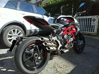mv agusta brutale 800 rr bianco