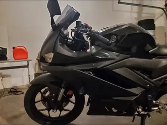 yamahayzf 2020 fuel injected sports motorcycle bike+xlhelm+gear!