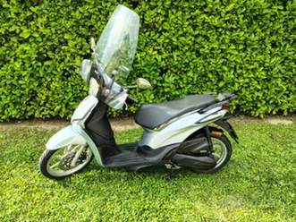 piaggio liberty 50 anno 2022 pari al nuovo