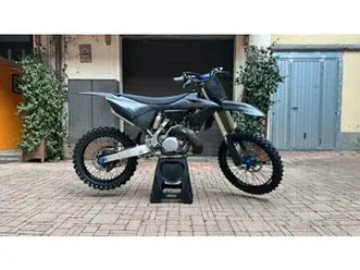 yamaha yz 250 blackout